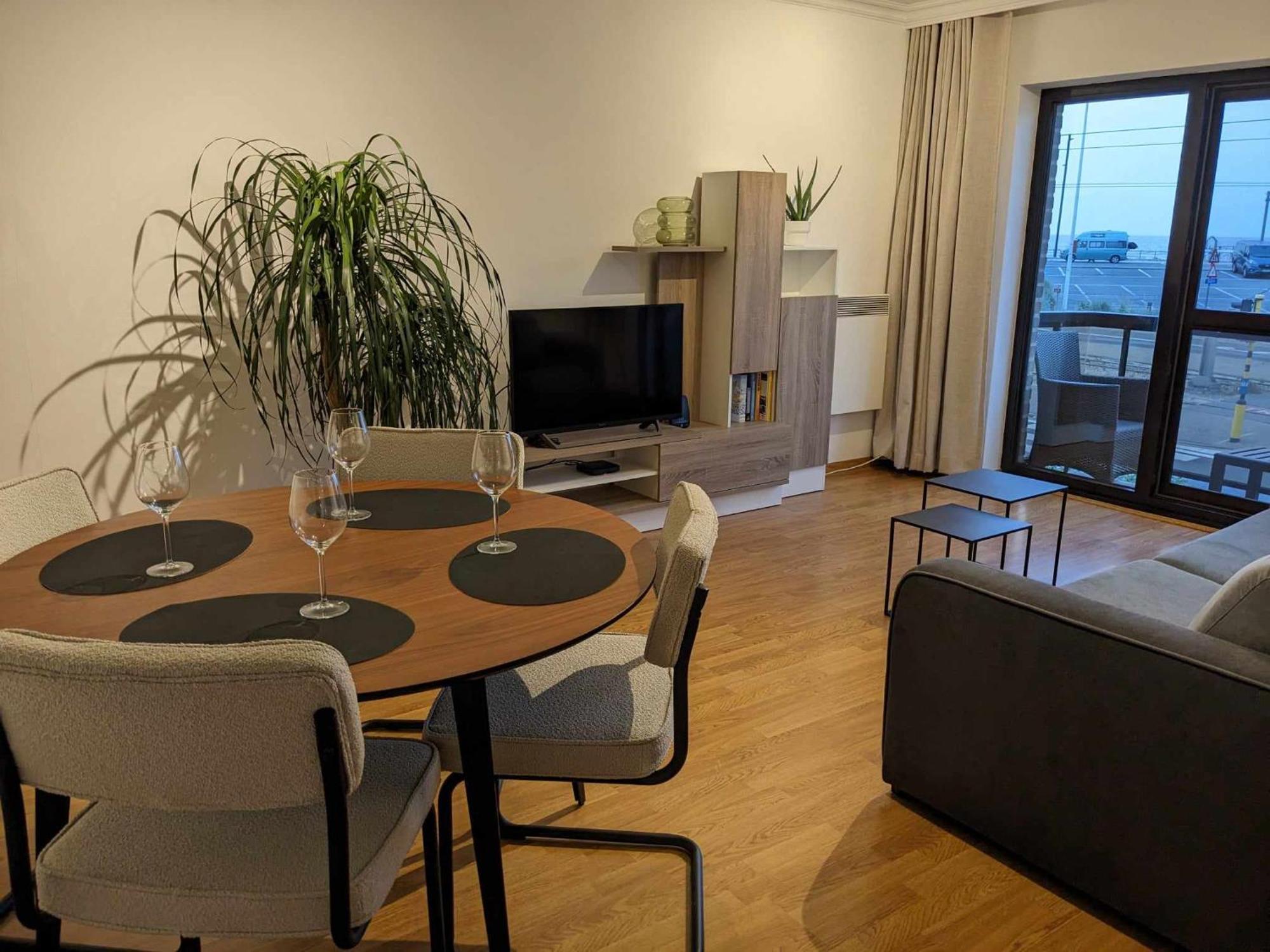 Vista Linda, Leuk Appartement Vlak Bij Zeedijk En Strand Ostend Exterior photo